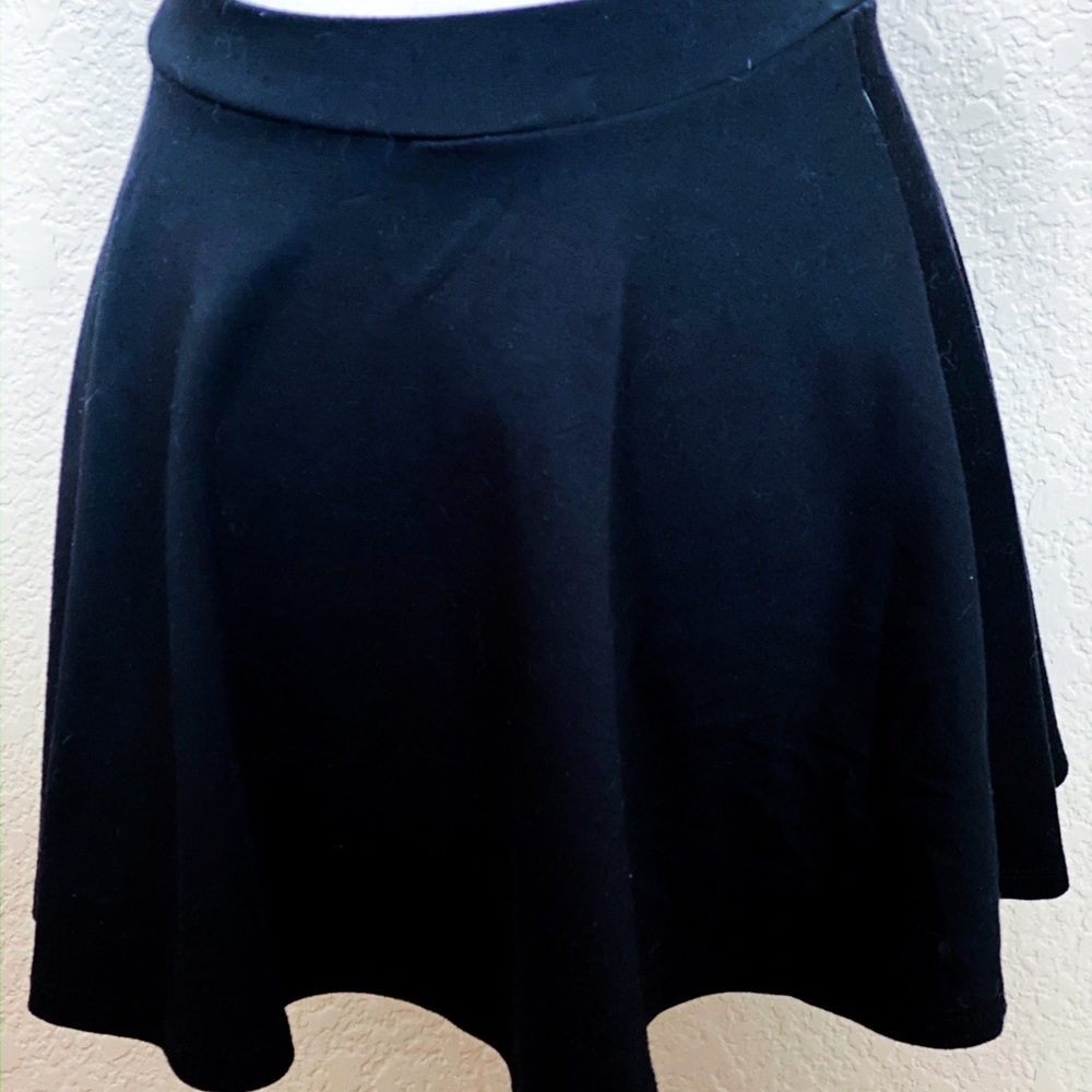 Black Skater Skirt - Picture 2 of 2